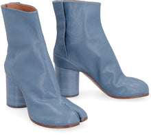 Load image into Gallery viewer, Tabi leather ankle boots

