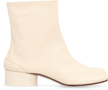 Load image into Gallery viewer, Tabi leather ankle boots
