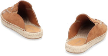Load image into Gallery viewer, Leather slippers
