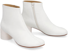 Load image into Gallery viewer, Leather ankle boots

