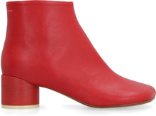 Load image into Gallery viewer, Tabi leather ankle boots
