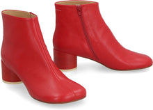 Load image into Gallery viewer, Tabi leather ankle boots
