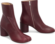 Load image into Gallery viewer, Leather ankle boots
