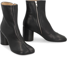 Load image into Gallery viewer, Leather ankle boots
