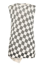 Load image into Gallery viewer, Knitted vest
