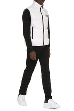 Load image into Gallery viewer, Full zip field vest
