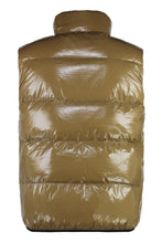 Load image into Gallery viewer, Full zip field vest
