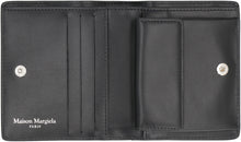 Load image into Gallery viewer, Leather card holder
