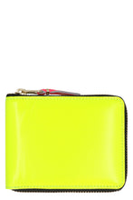 Load image into Gallery viewer, Leather zip around wallet
