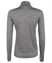 Load image into Gallery viewer, Saluto virgin-wool turtleneck sweater
