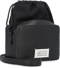 Load image into Gallery viewer, Pebbled leather messenger bag

