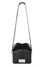 Load image into Gallery viewer, Pebbled leather messenger bag
