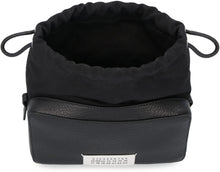 Load image into Gallery viewer, Pebbled leather messenger bag
