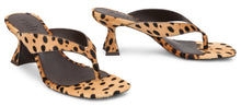 Load image into Gallery viewer, Animal print sandals with heel
