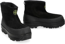 Load image into Gallery viewer, Suede ankle boots
