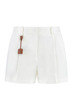 Load image into Gallery viewer, Linen blend shorts
