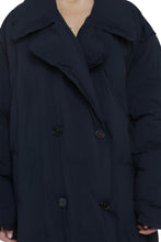 Load image into Gallery viewer, Padded techno fabric coat
