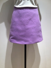 Load image into Gallery viewer, Wool mini skirt
