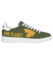 Load image into Gallery viewer, Boxer low-top sneakers
