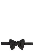 Load image into Gallery viewer, Silk bow tie
