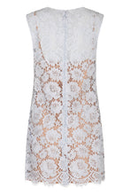 Load image into Gallery viewer, Lace dress
