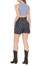 Load image into Gallery viewer, Knitted crop top
