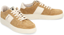Load image into Gallery viewer, Touring low-top sneakers
