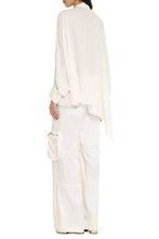 Load image into Gallery viewer, Silk blouse
