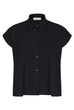 Load image into Gallery viewer, Wool shirt
