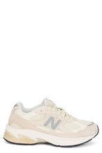 Load image into Gallery viewer, Low Sneakers 2010 in suede and mesh
