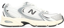 Load image into Gallery viewer, Sneakers low-top 530 in mesh
