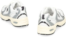 Load image into Gallery viewer, Sneakers low-top 530 in mesh
