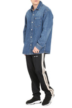 Load image into Gallery viewer, Overshirt in denim
