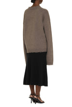 Load image into Gallery viewer, Cashmere sweater
