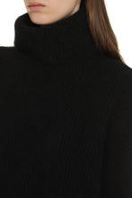 Load image into Gallery viewer, Wool sweater
