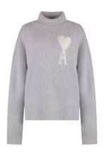 Load image into Gallery viewer, Oversized turtleneck sweater
