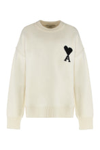 Load image into Gallery viewer, Sweater with round neck in wool
