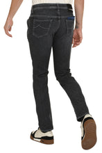 Load image into Gallery viewer, Leonard slim fit jeans
