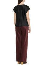 Load image into Gallery viewer, Silk blouse
