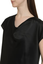Load image into Gallery viewer, Silk blouse
