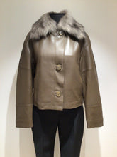 Load image into Gallery viewer, Leather jacket
