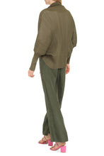 Load image into Gallery viewer, Vesuvio pleated shrug

