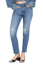 Load image into Gallery viewer, Olivia slim fit jeans
