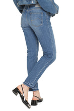 Load image into Gallery viewer, Olivia slim fit jeans
