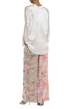Load image into Gallery viewer, Silk blouse
