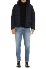Load image into Gallery viewer, Winter Tubic 10 Deta short down jacket
