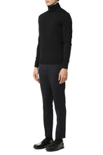 Load image into Gallery viewer, Maxell Viscose blend turtleneck sweater
