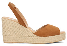 Load image into Gallery viewer, Wedge sandals in leather
