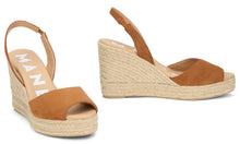 Load image into Gallery viewer, Wedge sandals in leather

