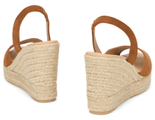 Load image into Gallery viewer, Wedge sandals in leather
